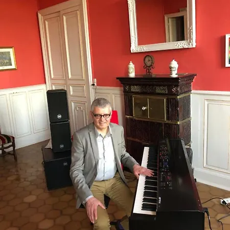 Gasthuis Romantique Dans Le Chateau De La Bouchatte 3*