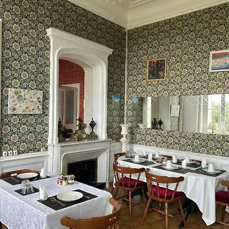 Chambre Romantique - Chateau De La Bouchatte